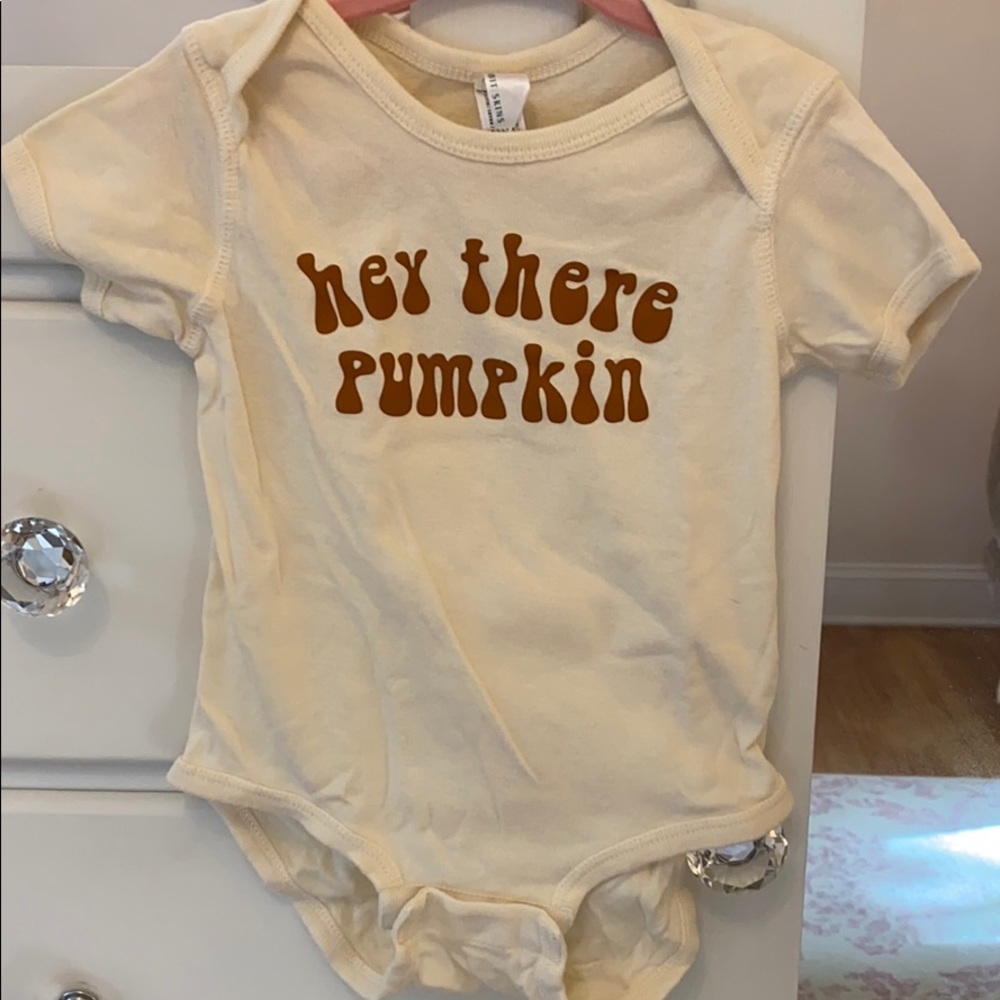 Fall/Halloween Onesie 🎃